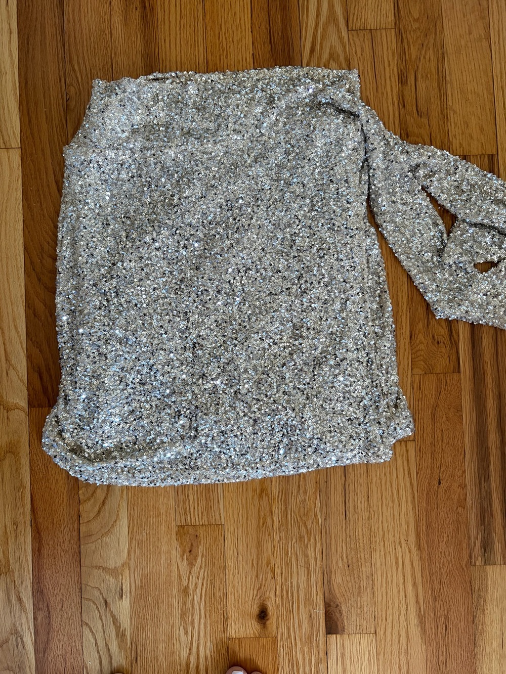 NEVER FULLY DRESSED Jaspre Sequin Wrap Mini Skirt Size 4 NWT - Picture 2 of 4